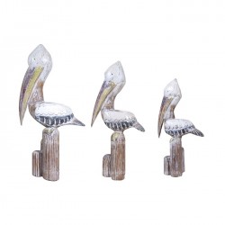 Figura de gaviota de madera